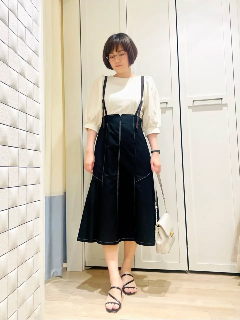 ANY SIS スタッフ コーディネート画像