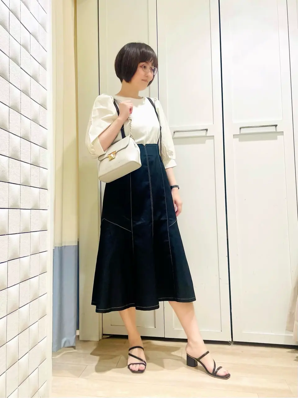 ANY SIS スタッフ コーディネート画像