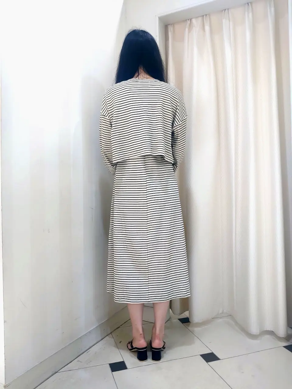 ANY SIS スタッフ コーディネート画像