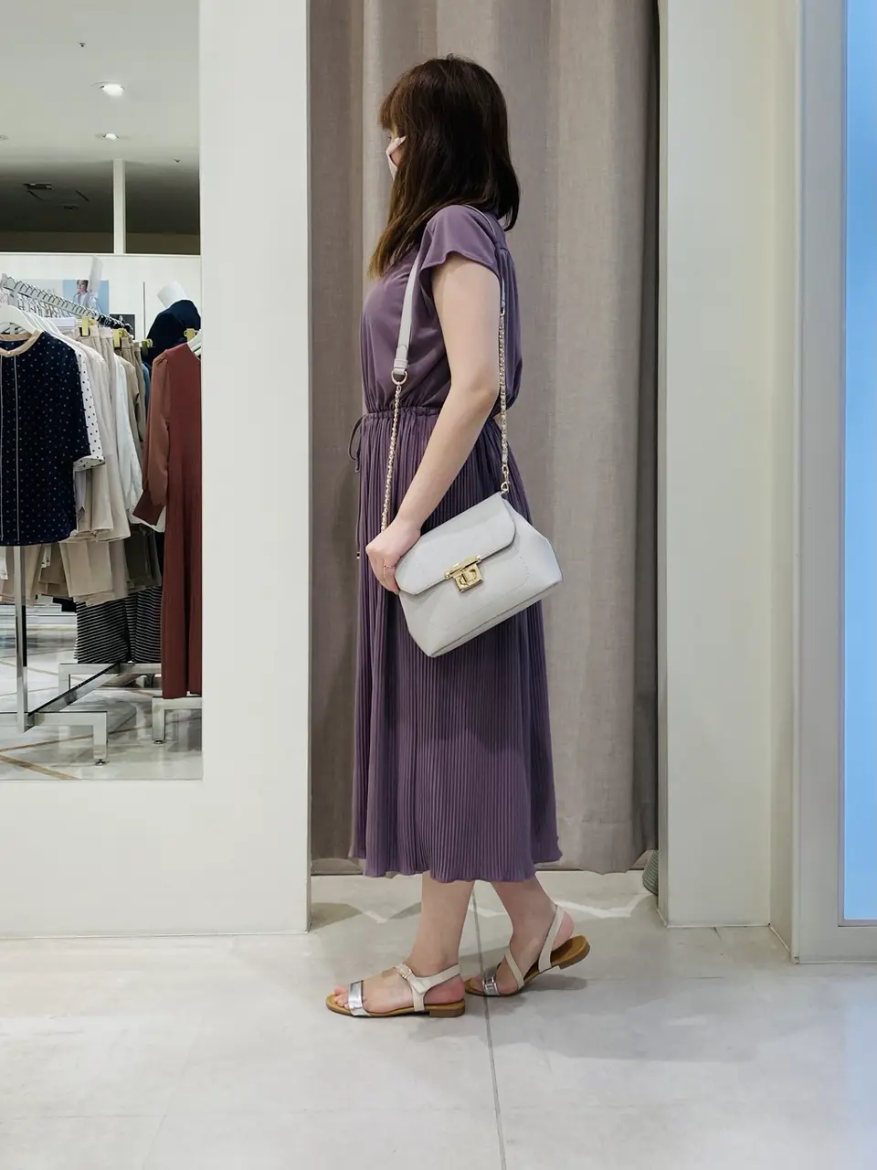 ANY SIS 川根　彩 コーディネート画像