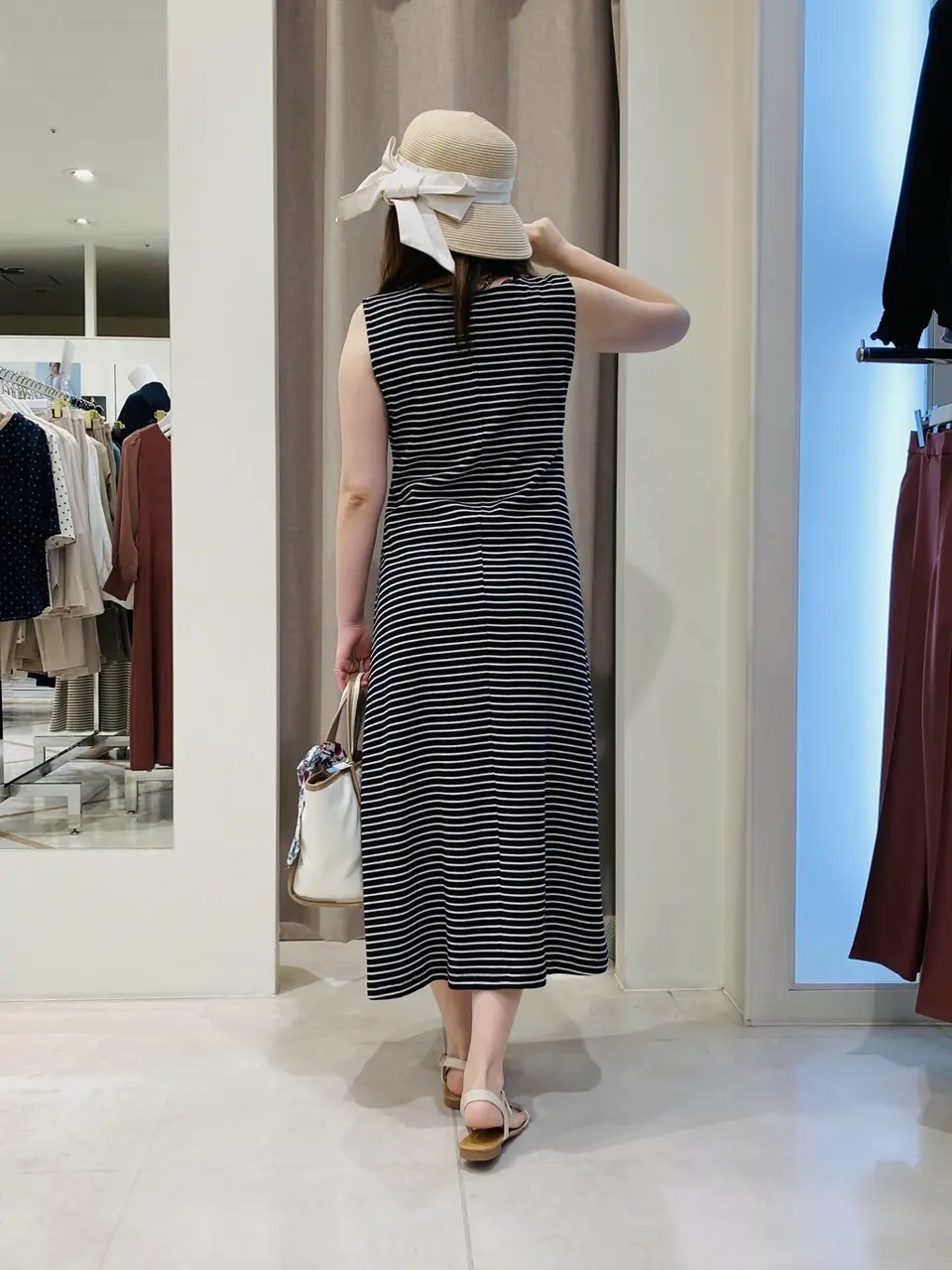 ANY SIS 川根　彩 コーディネート画像