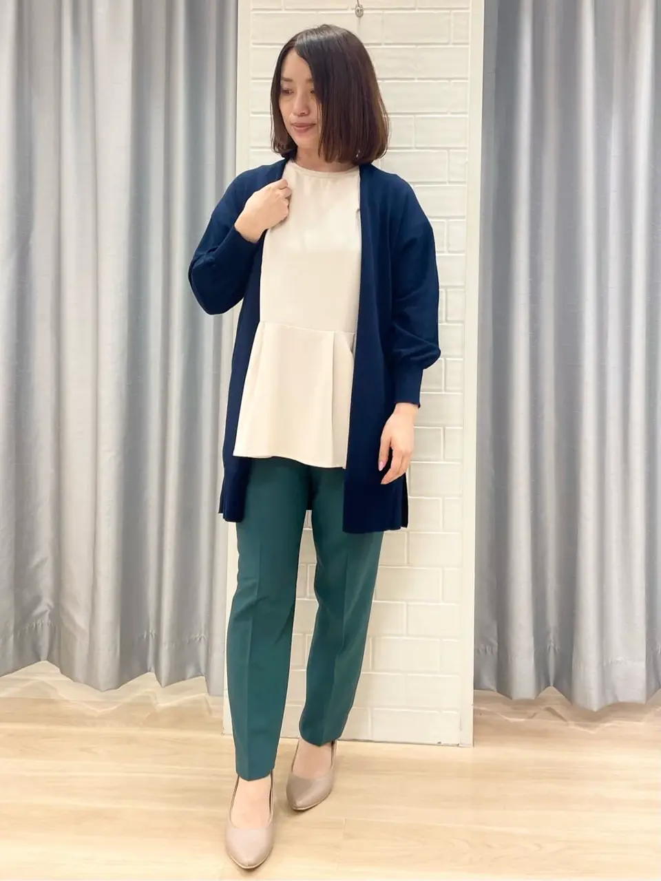 ANY SIS 丸岡 コーディネート画像