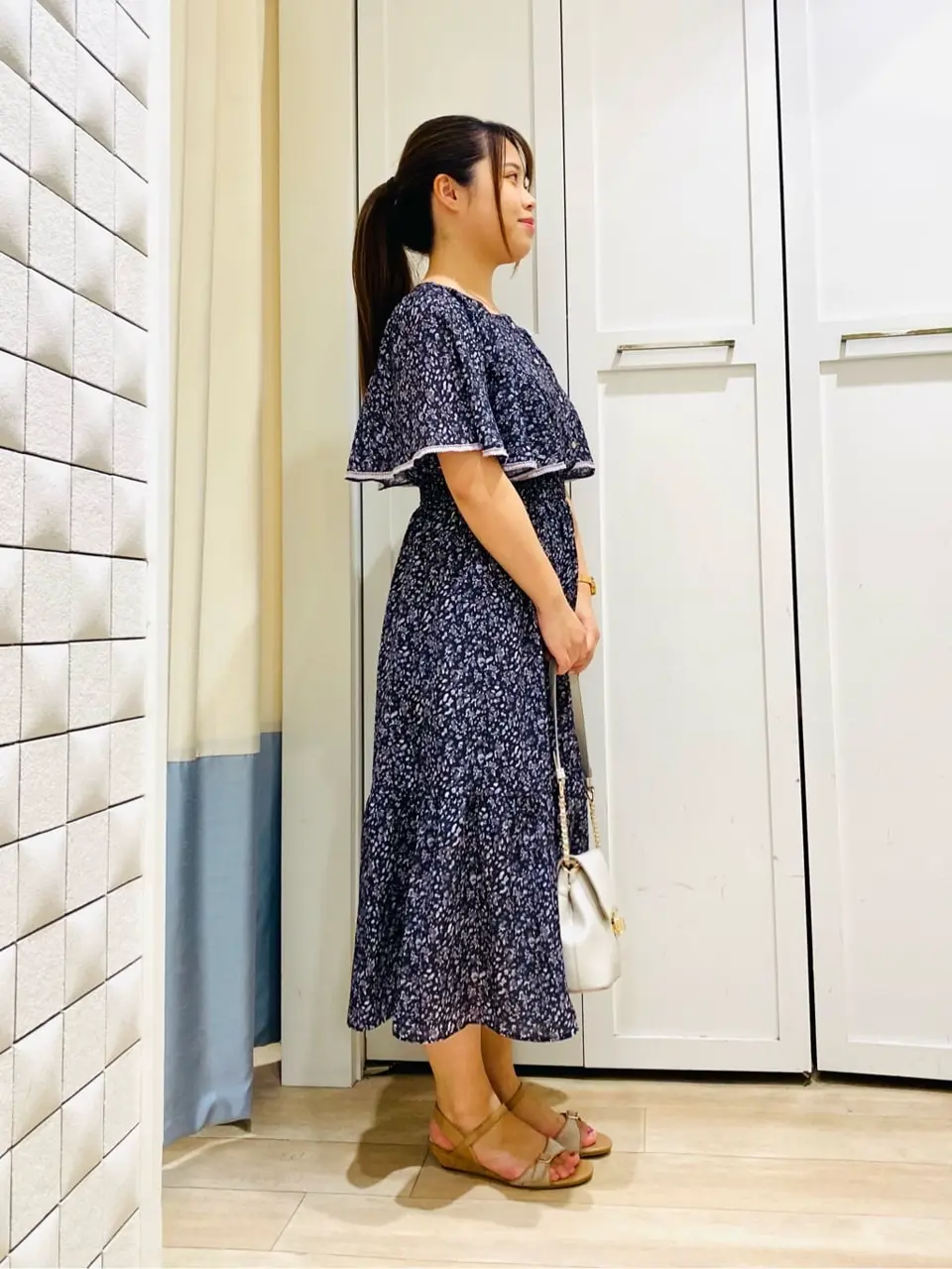 ANY SIS スタッフ コーディネート画像