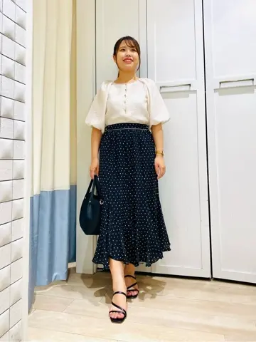 ANY SIS スタッフ コーディネート画像