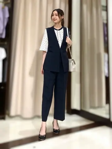 ANY SIS STAFF コーディネート画像