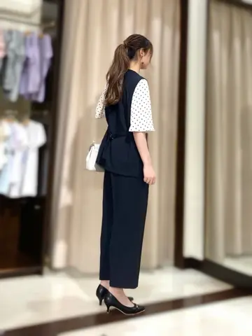 ANY SIS STAFF コーディネート画像