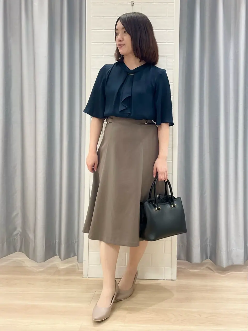 ANY SIS 丸岡 コーディネート画像