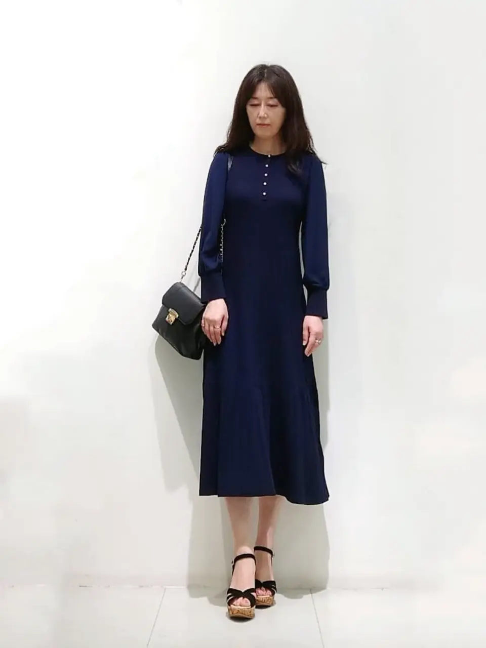 ANY SIS スタッフ コーディネート画像