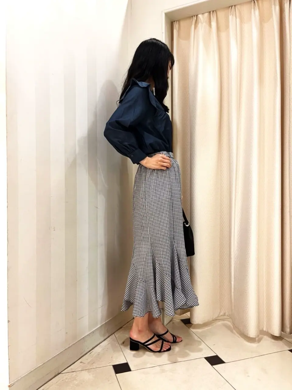 ANY SIS スタッフ コーディネート画像