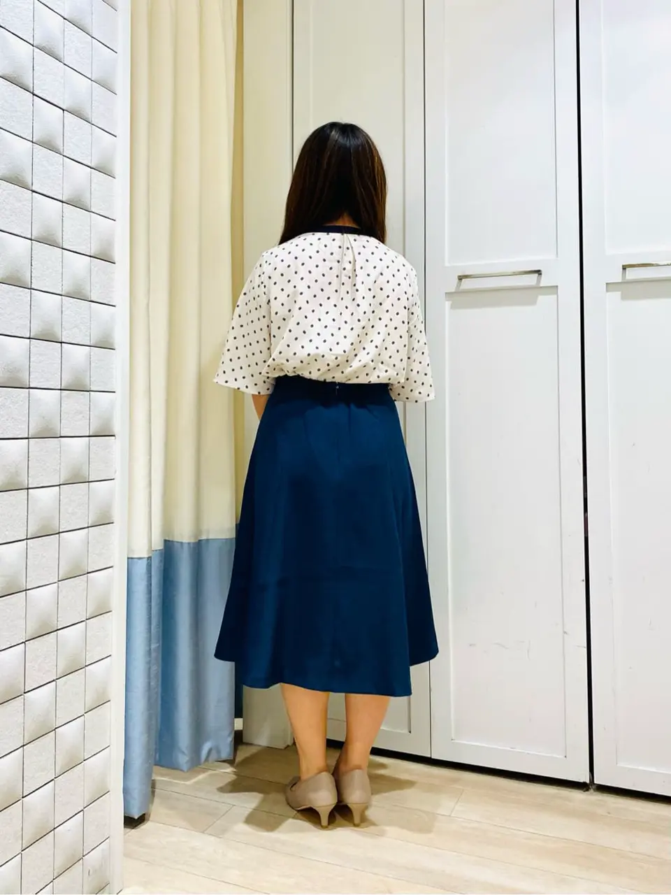 ANY SIS スタッフ コーディネート画像