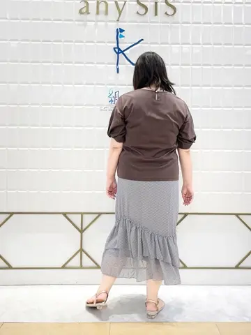 ANY SIS 西田 コーディネート画像