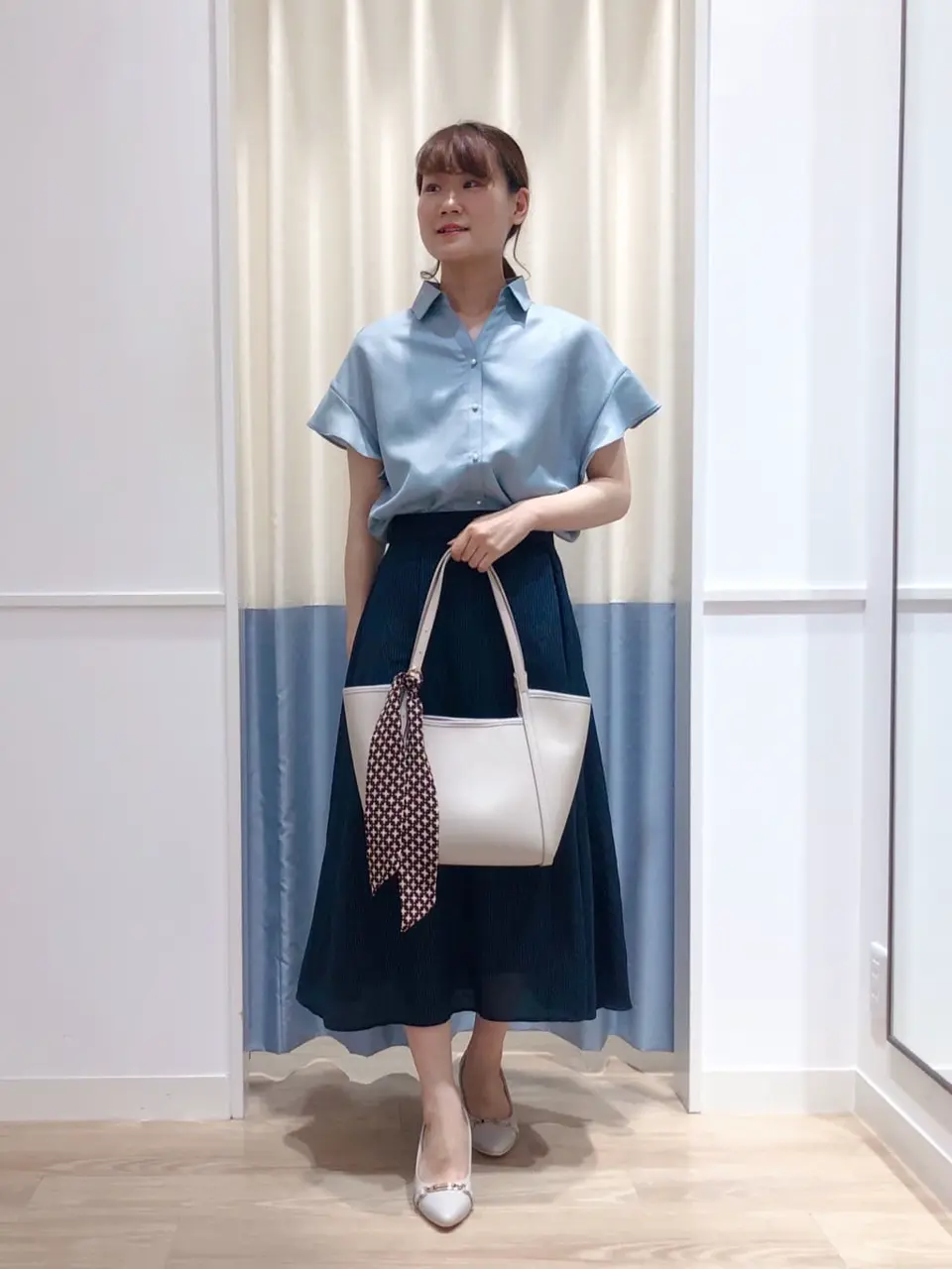 ANY SIS スタッフ コーディネート画像