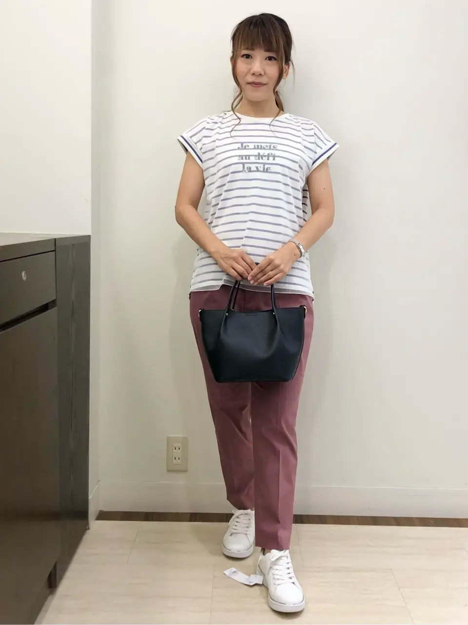 ANY SIS スタッフ コーディネート画像