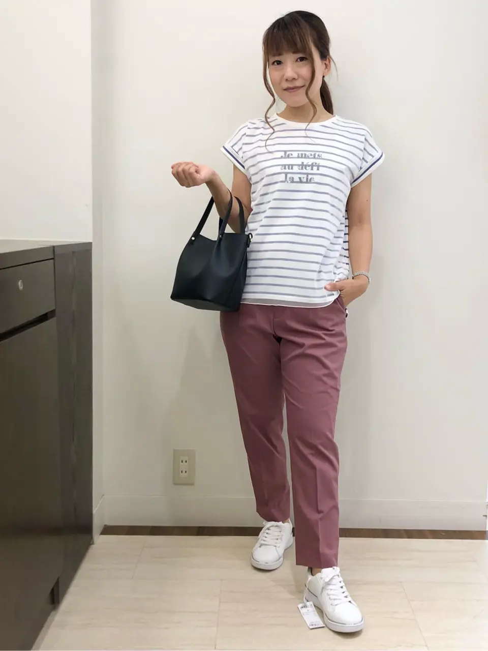 ANY SIS スタッフ コーディネート画像