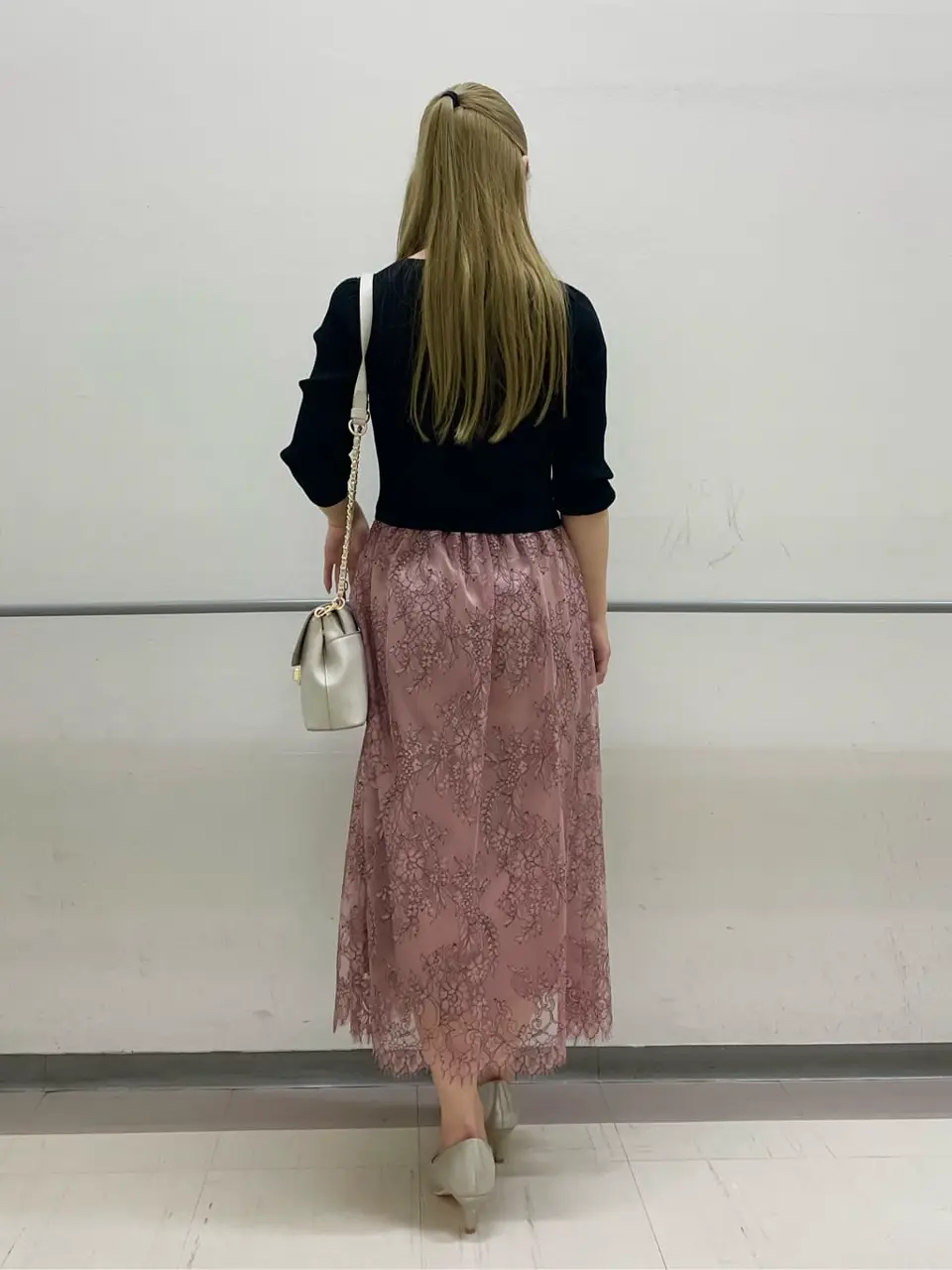 ANY SIS 土居 コーディネート画像