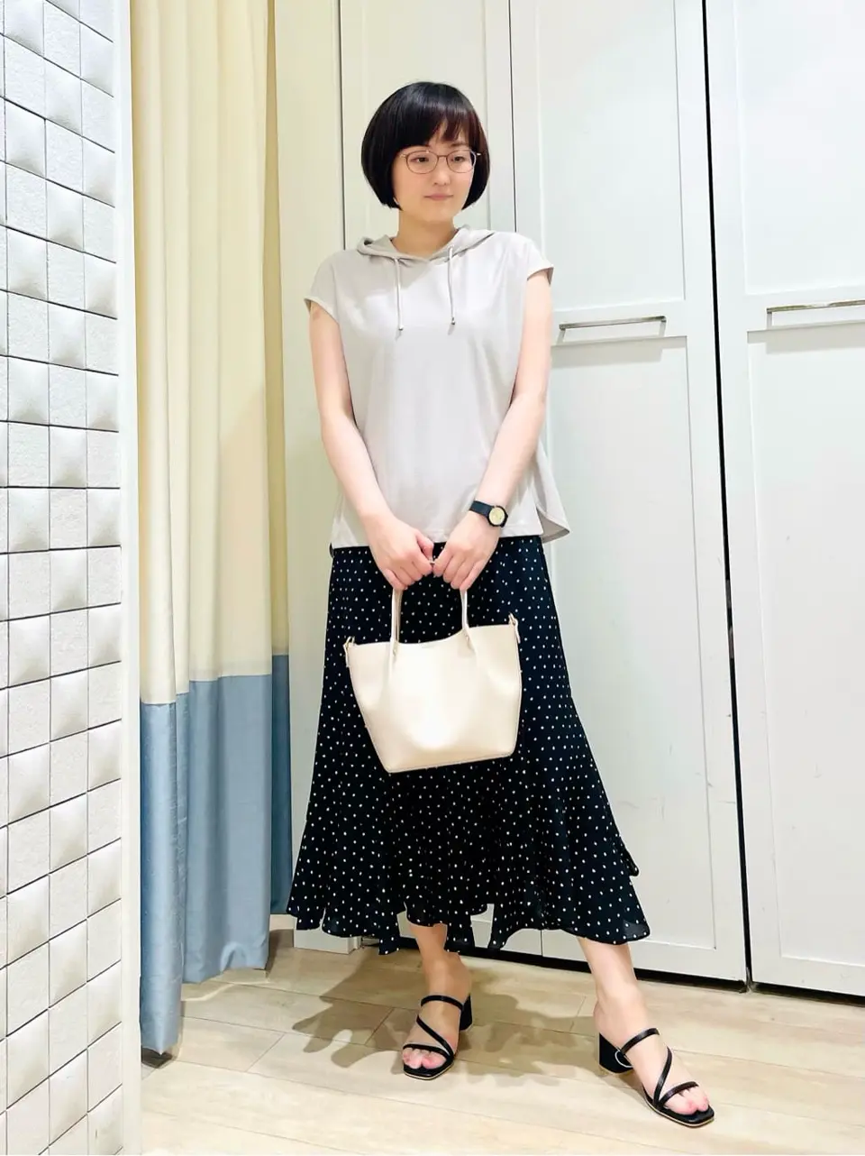 ANY SIS スタッフ コーディネート画像