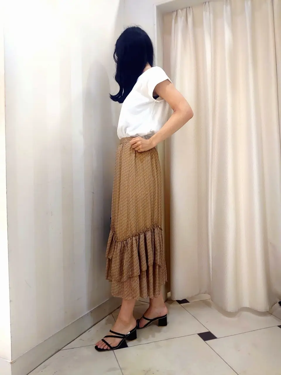 ANY SIS スタッフ コーディネート画像