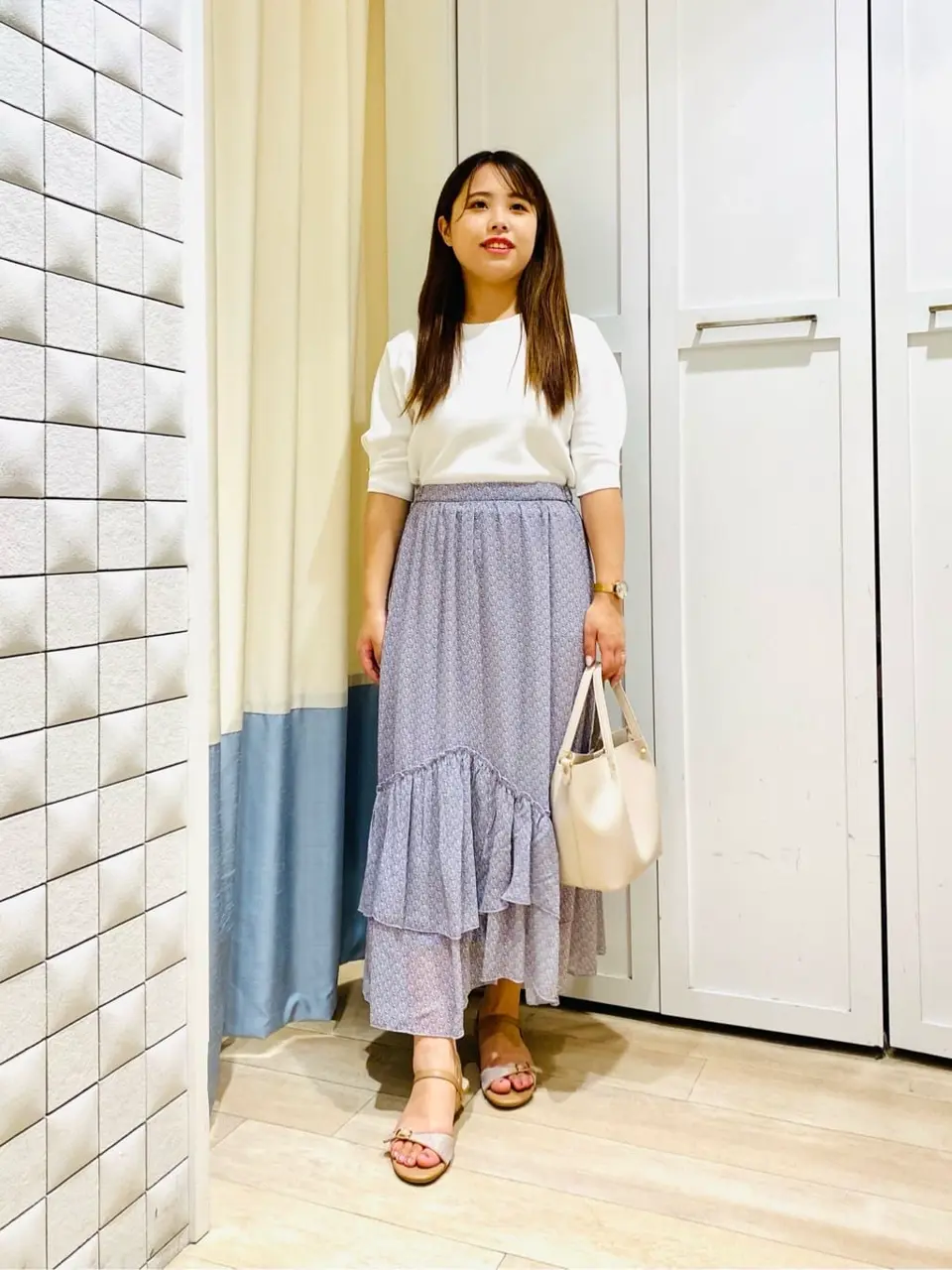 ANY SIS スタッフ コーディネート画像