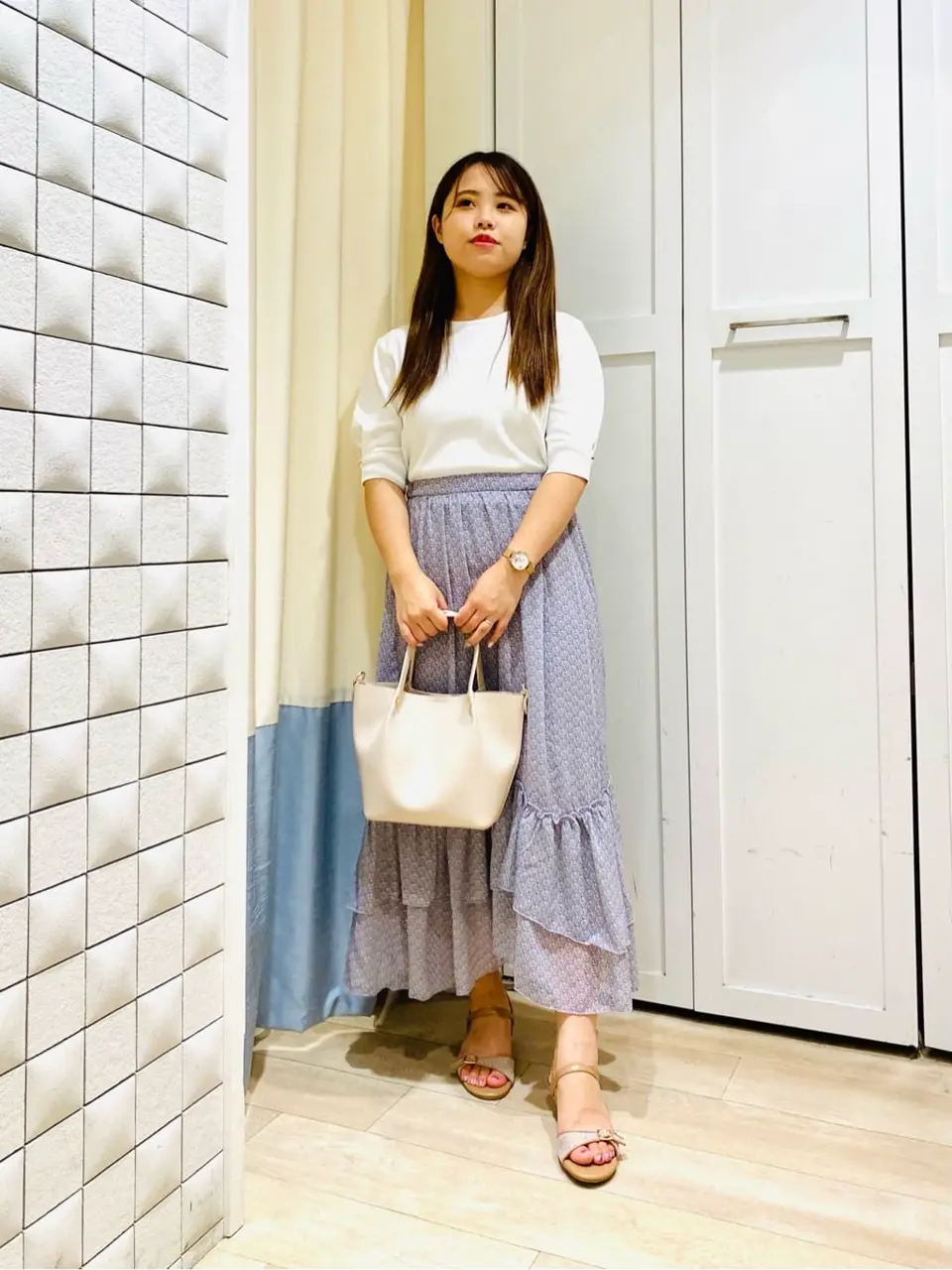 ANY SIS スタッフ コーディネート画像