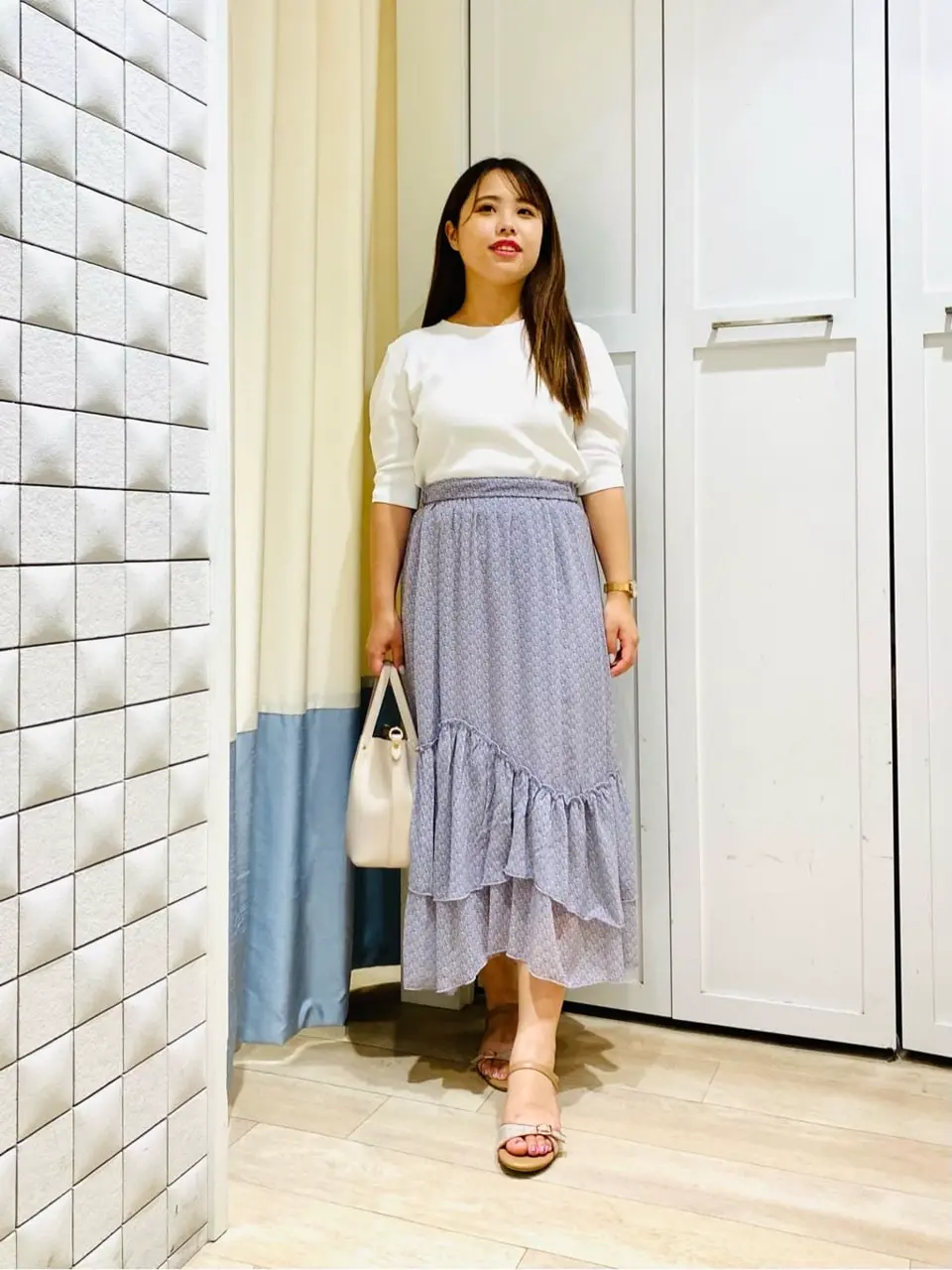 ANY SIS スタッフ コーディネート画像