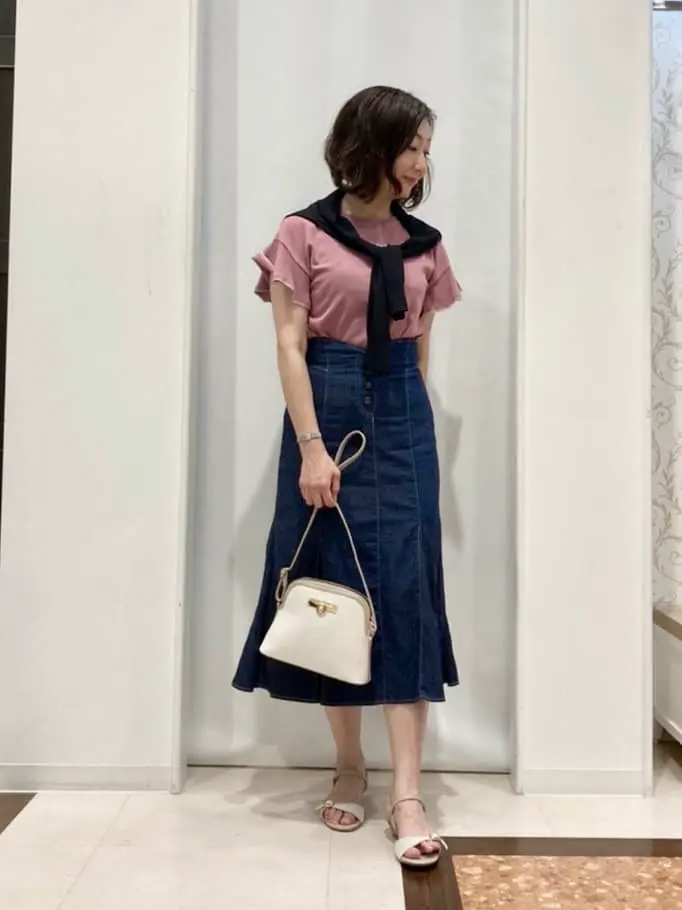 ANY SIS スタッフ コーディネート画像