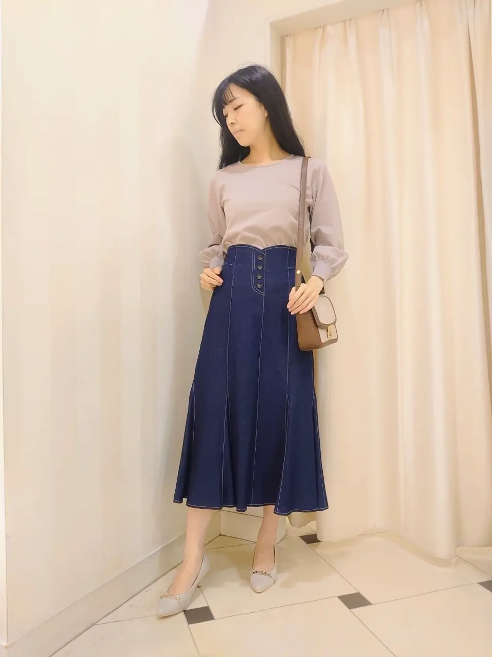 ANY SIS スタッフ コーディネート画像