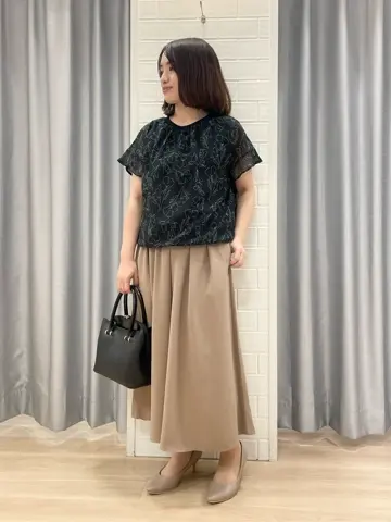 ANY SIS 丸岡 コーディネート画像