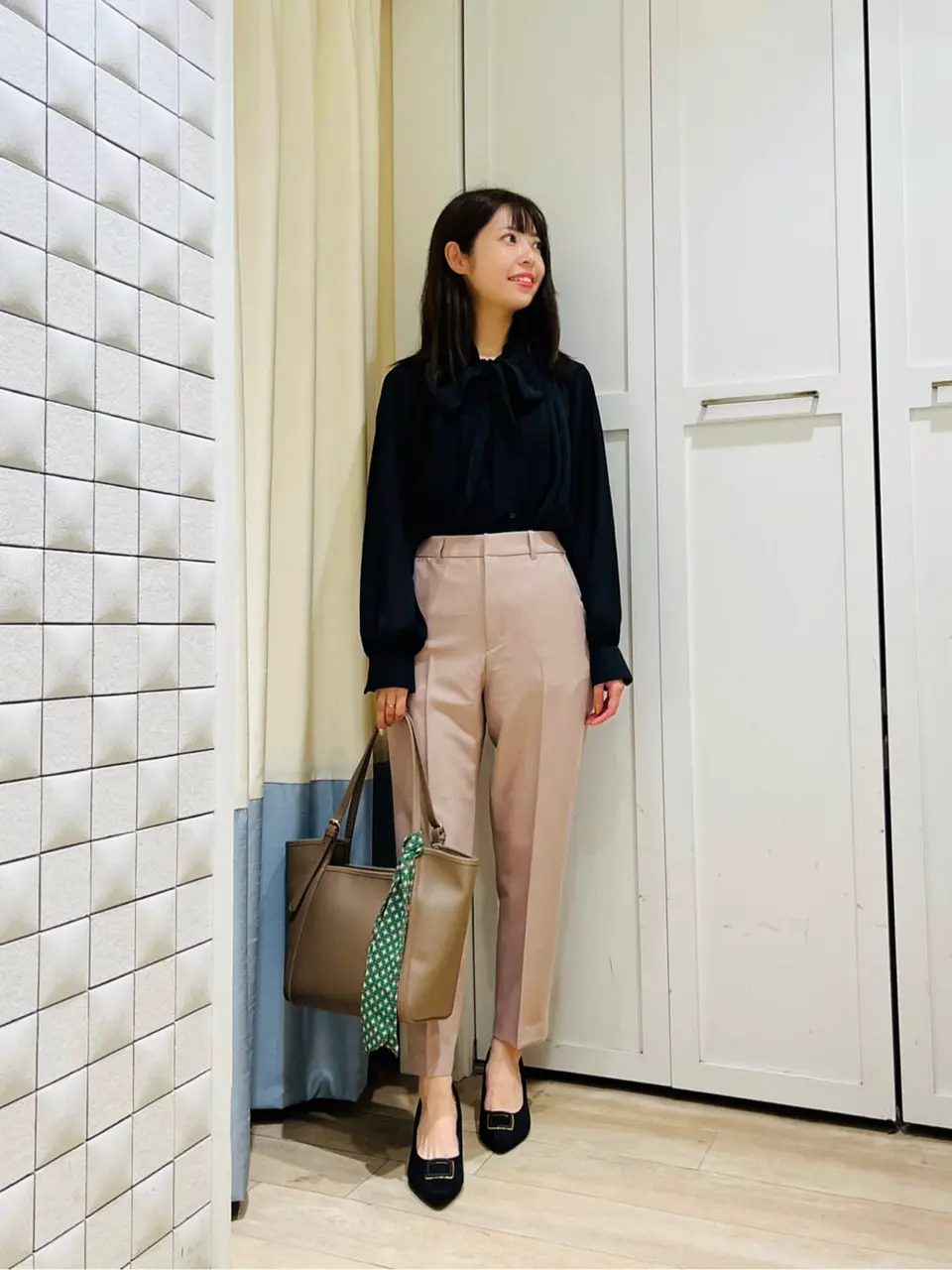 ANY SIS スタッフ コーディネート画像