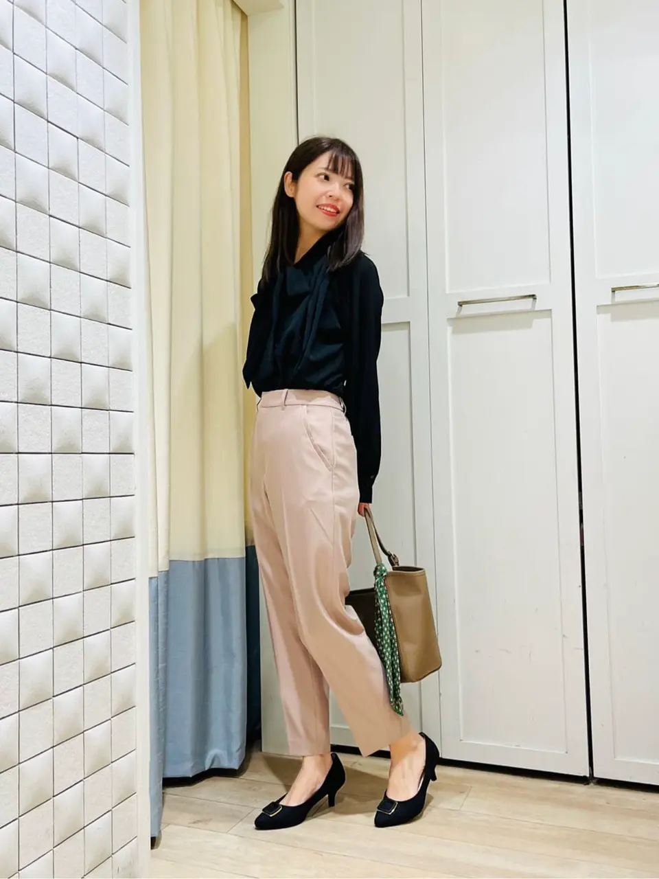 ANY SIS スタッフ コーディネート画像