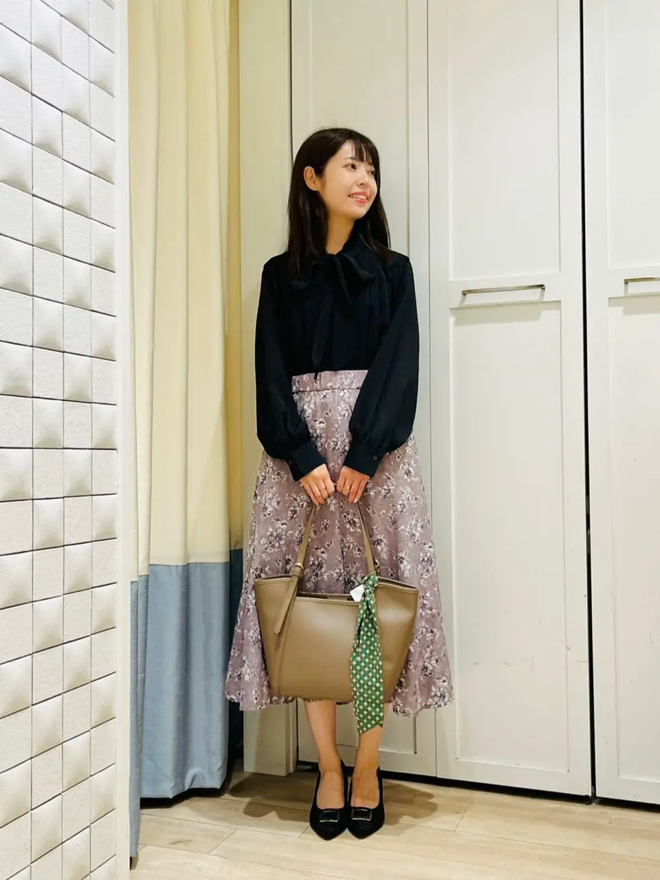 ANY SIS スタッフ コーディネート画像