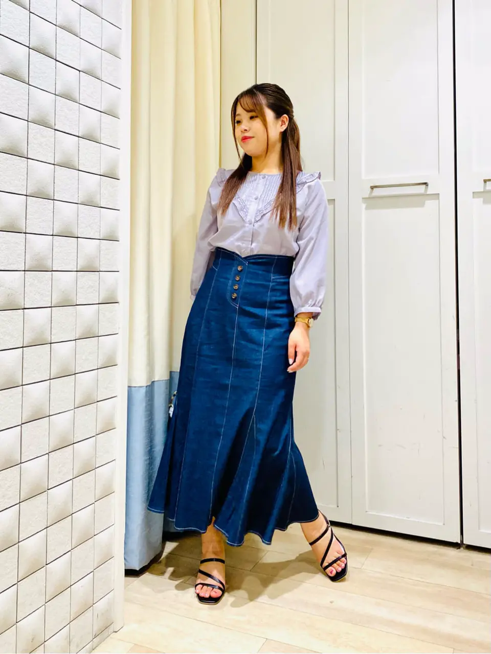 ANY SIS スタッフ コーディネート画像