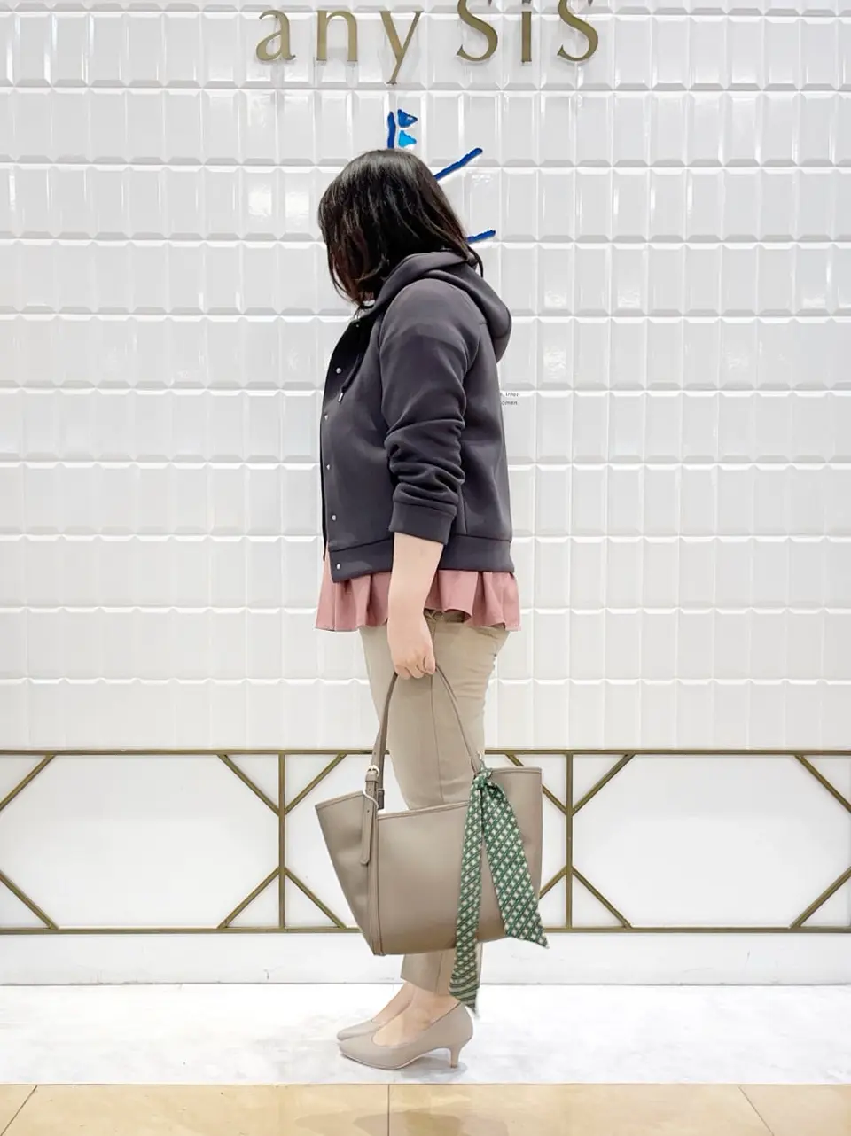 ANY SIS 西田 コーディネート画像