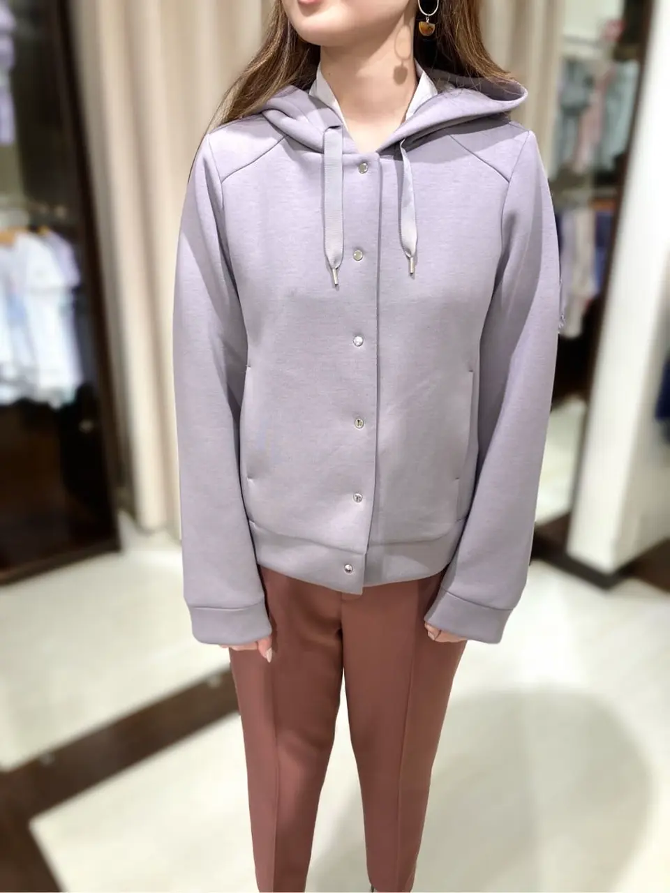 ANY SIS STAFF コーディネート画像