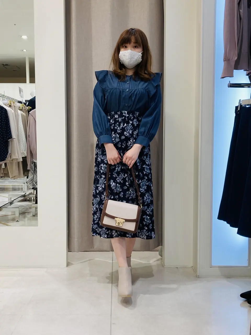 ANY SIS 川根　彩 コーディネート画像