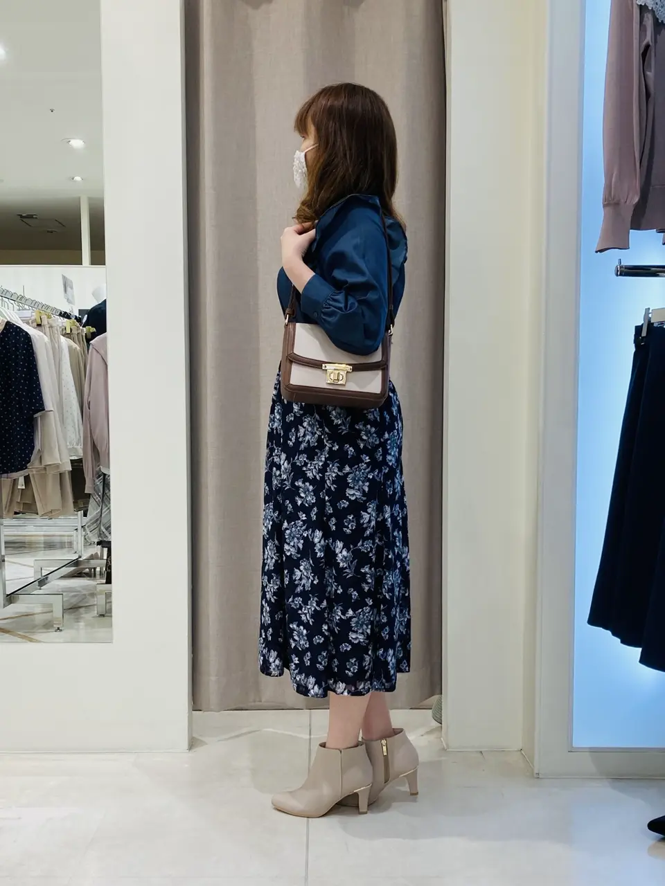 ANY SIS 川根　彩 コーディネート画像