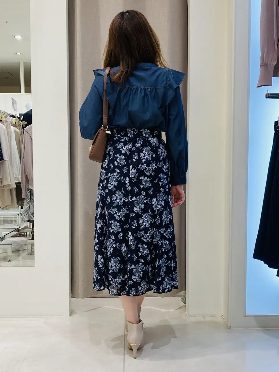 ANY SIS 川根　彩 コーディネート画像