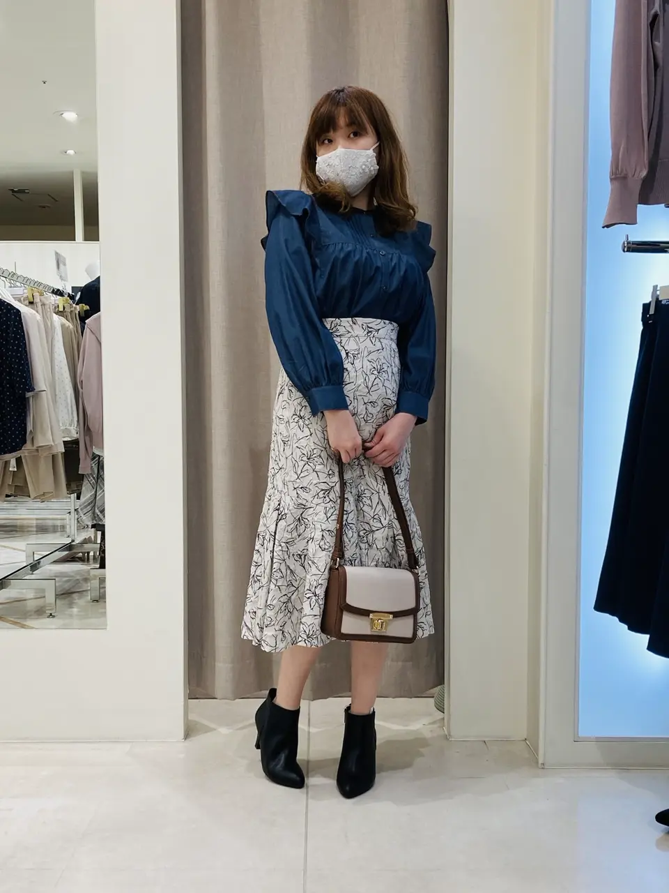 ANY SIS 川根　彩 コーディネート画像