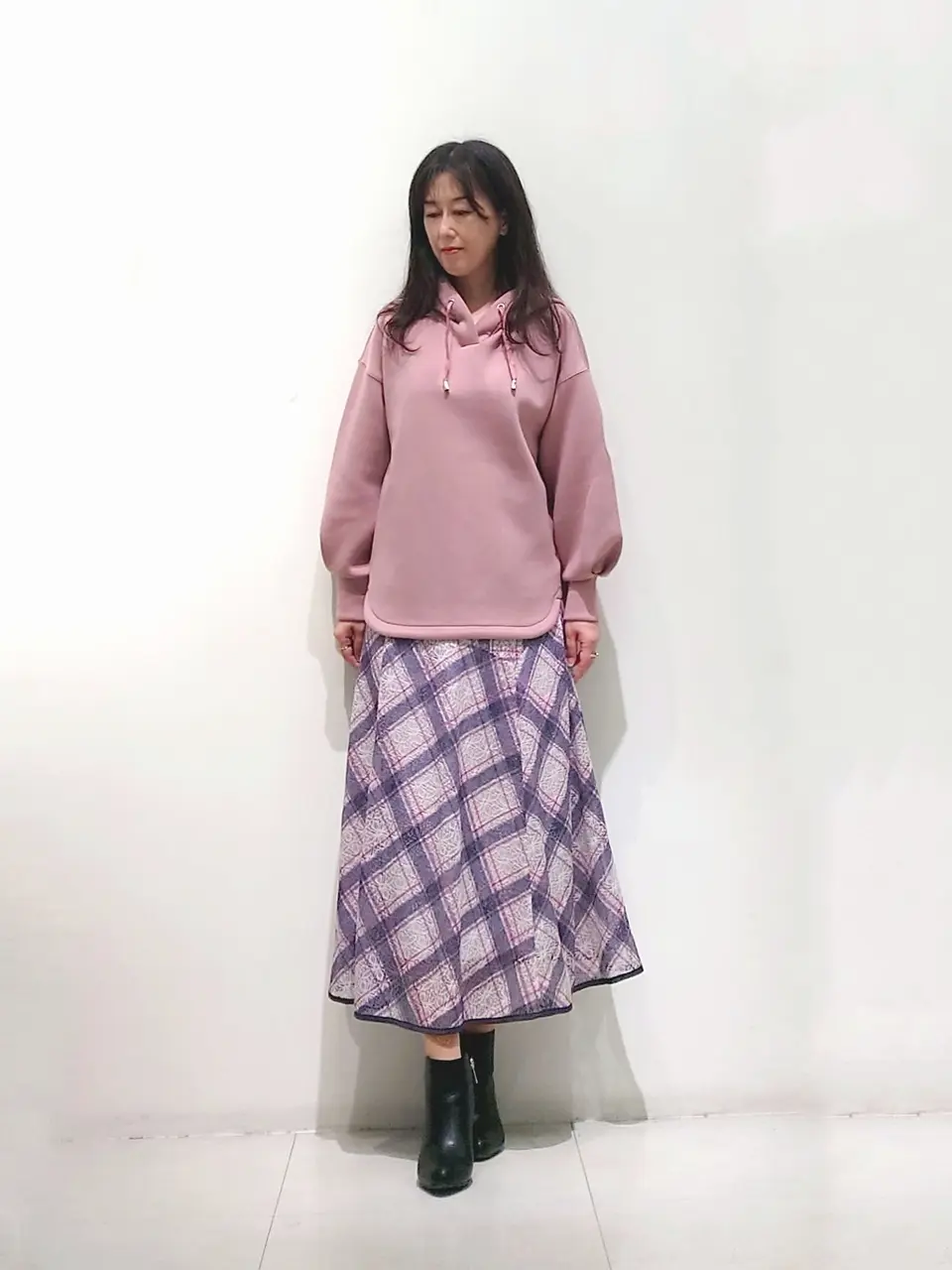 ANY SIS スタッフ コーディネート画像