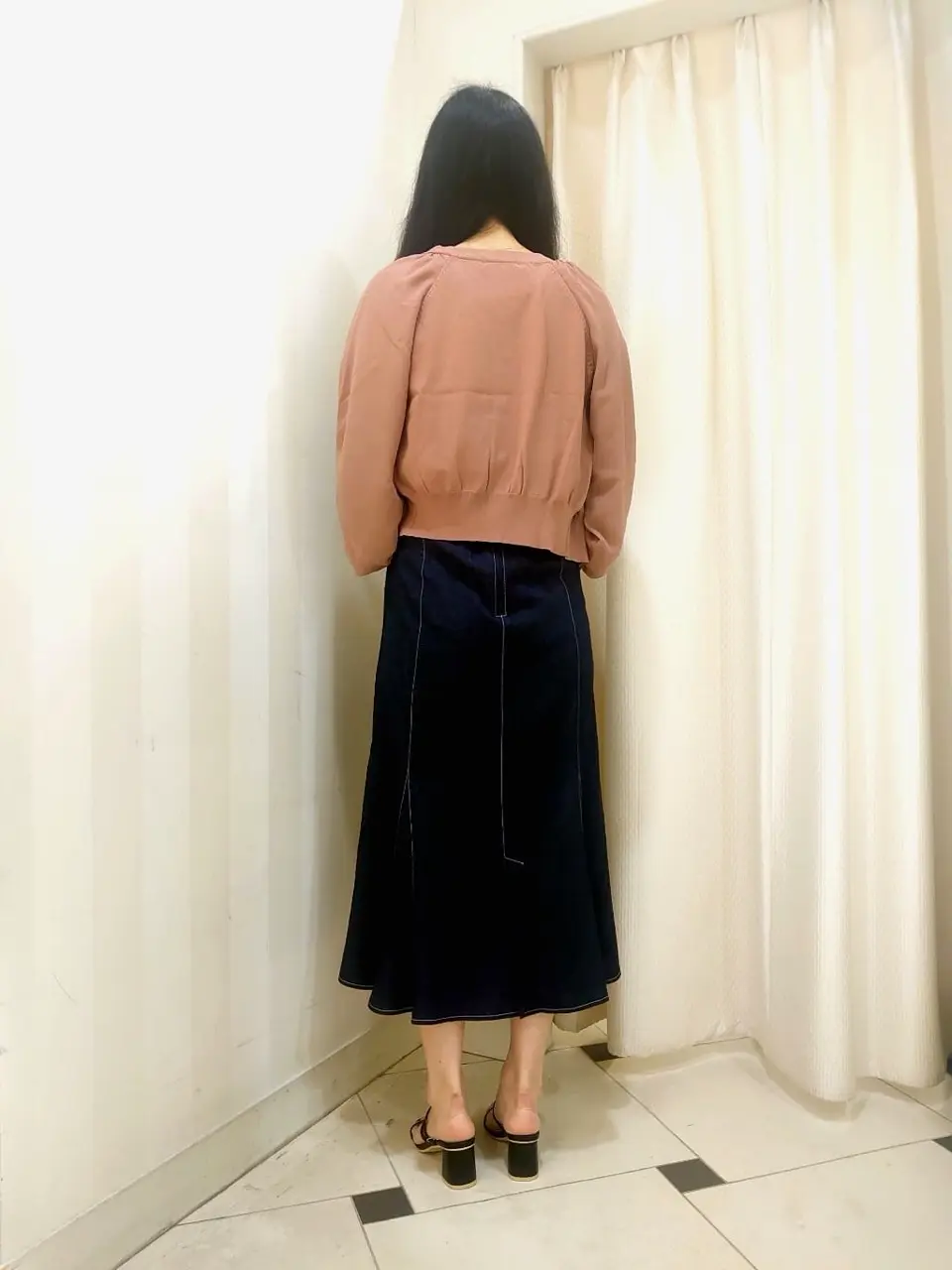 ANY SIS スタッフ コーディネート画像