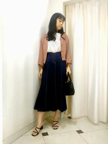 ANY SIS スタッフ コーディネート画像