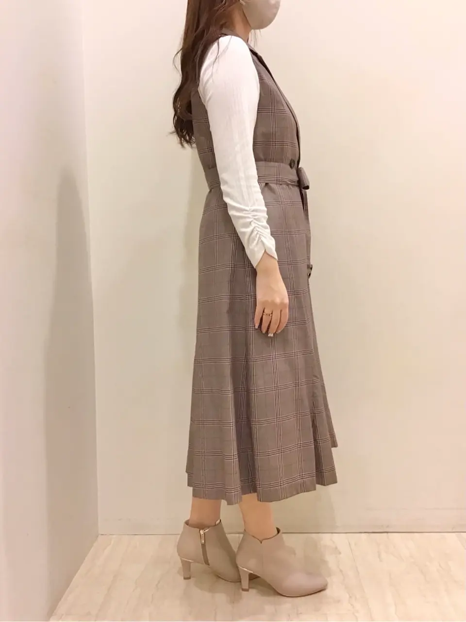 ANY SIS スタッフ コーディネート画像