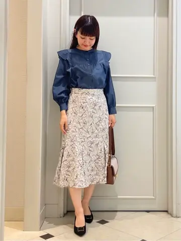 ANY SIS スタッフ コーディネート画像