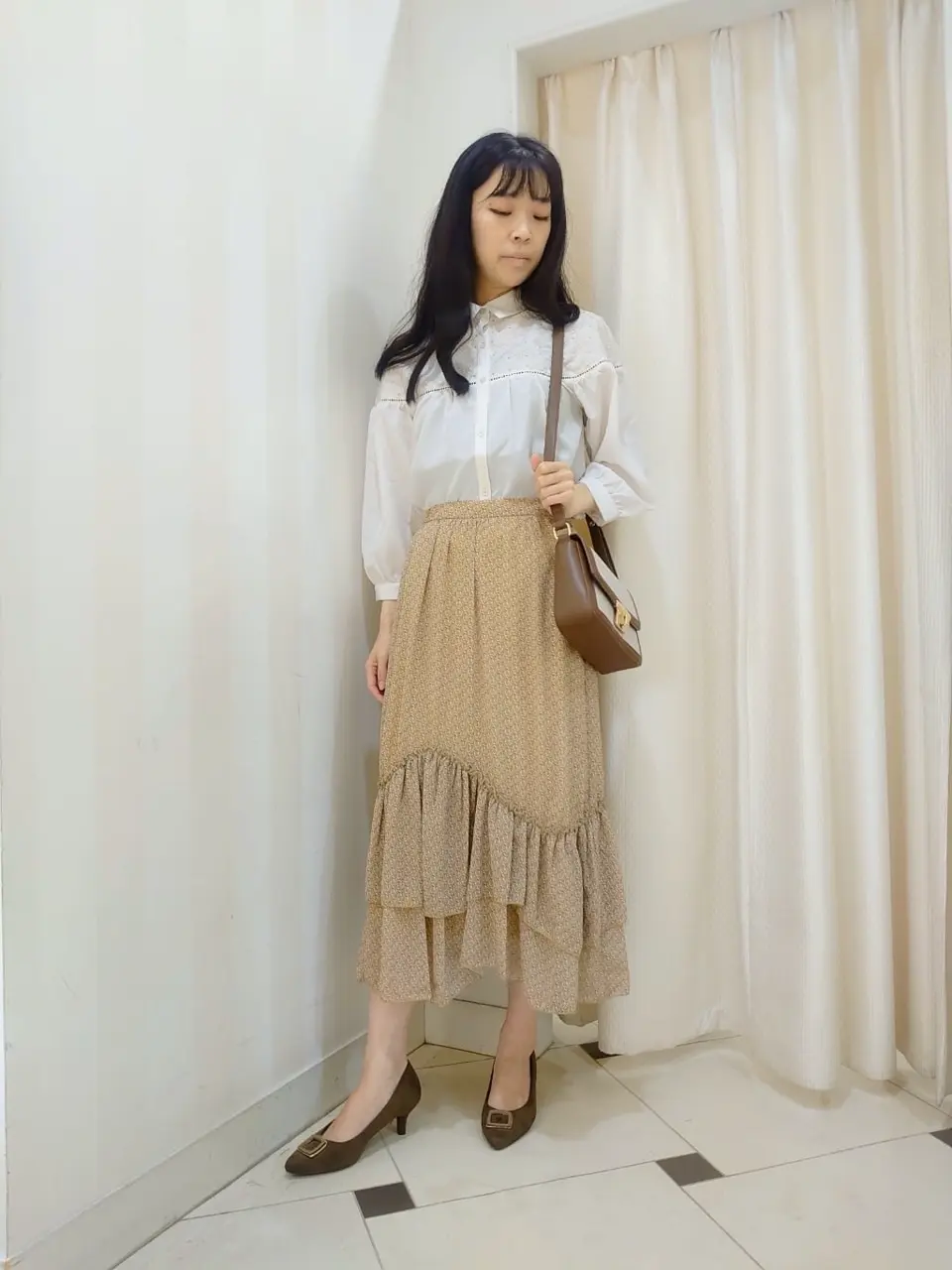 ANY SIS スタッフ コーディネート画像