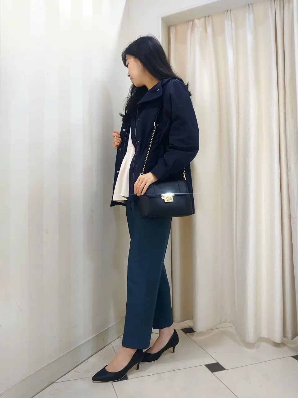 ANY SIS スタッフ コーディネート画像