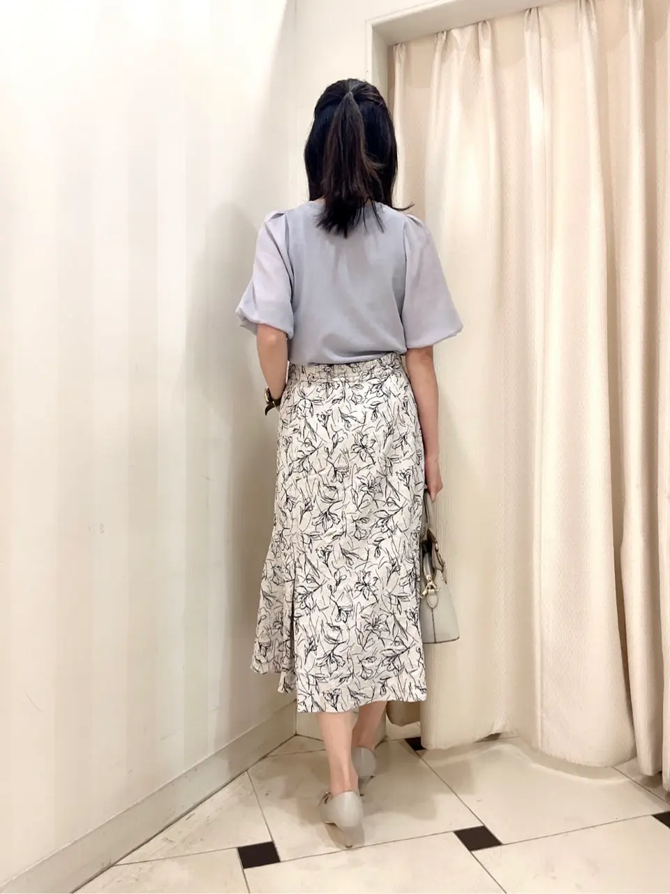 ANY SIS 金井 コーディネート画像