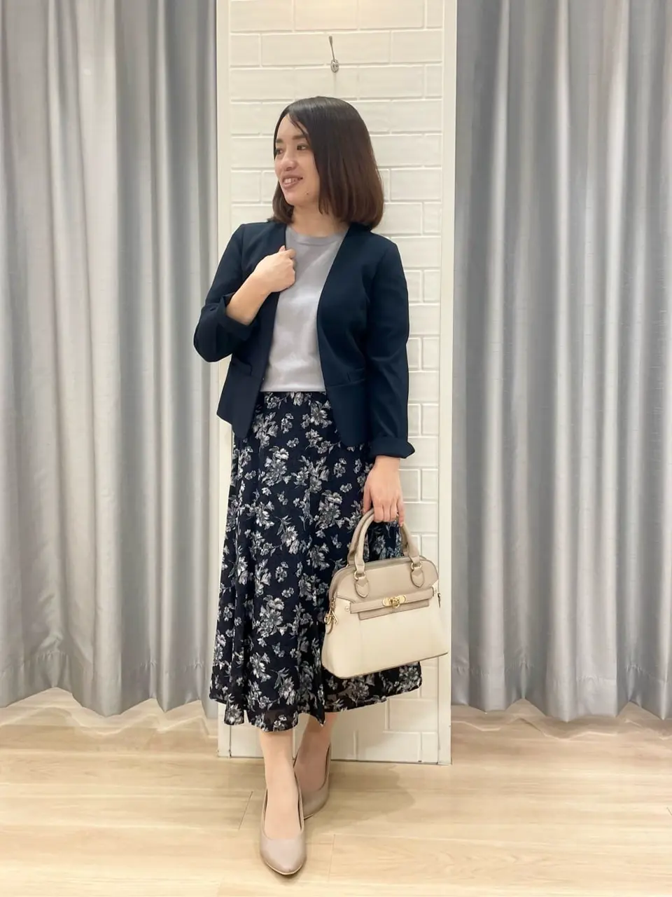 ANY SIS 丸岡 コーディネート画像