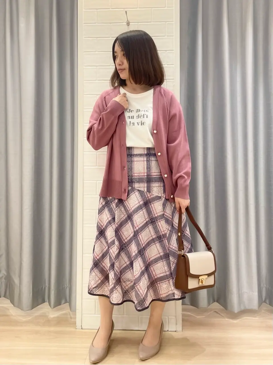 ANY SIS 丸岡 コーディネート画像