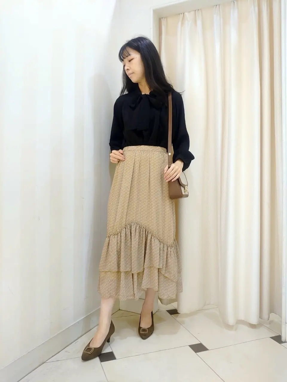 ANY SIS スタッフ コーディネート画像