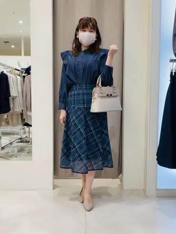 ANY SIS 川根　彩 コーディネート画像