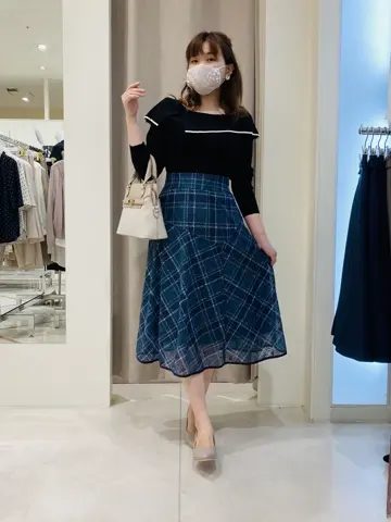 ANY SIS 川根　彩 コーディネート画像